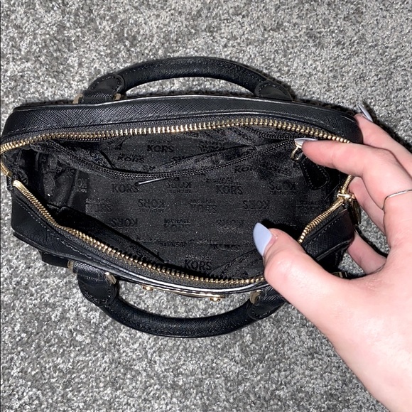 Michael Kors Mini Purse - Picture 4 of 4